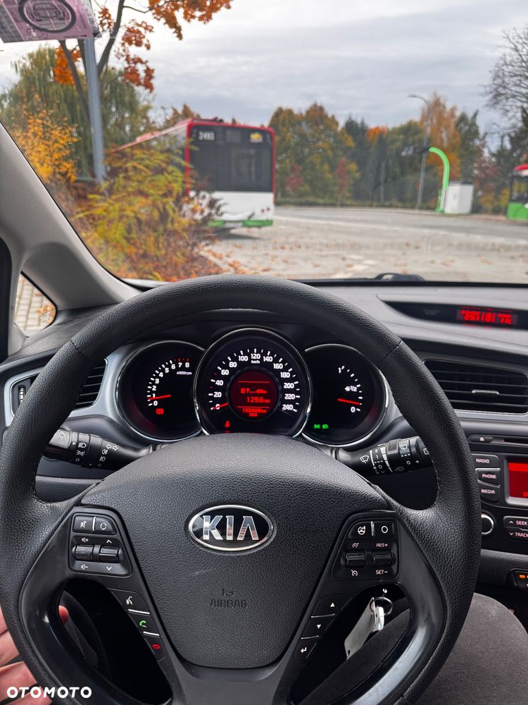 Kia Ceed 1.6 GDI L - 29