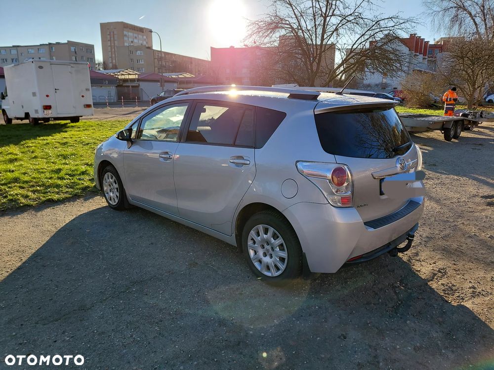 Toyota Verso 2.0 D-4D 7-Sitzer Executive - 4