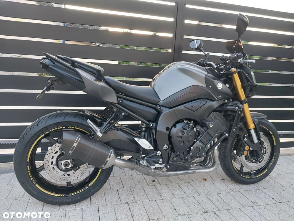Yamaha FZ8 - 4