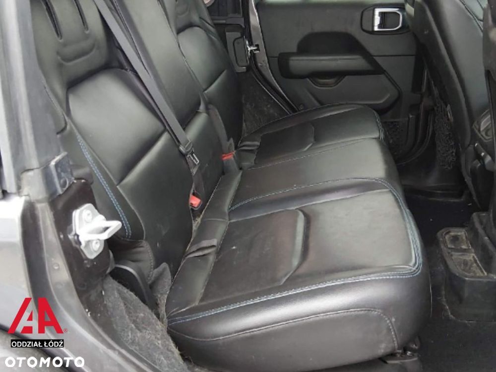 Jeep Wrangler - 7