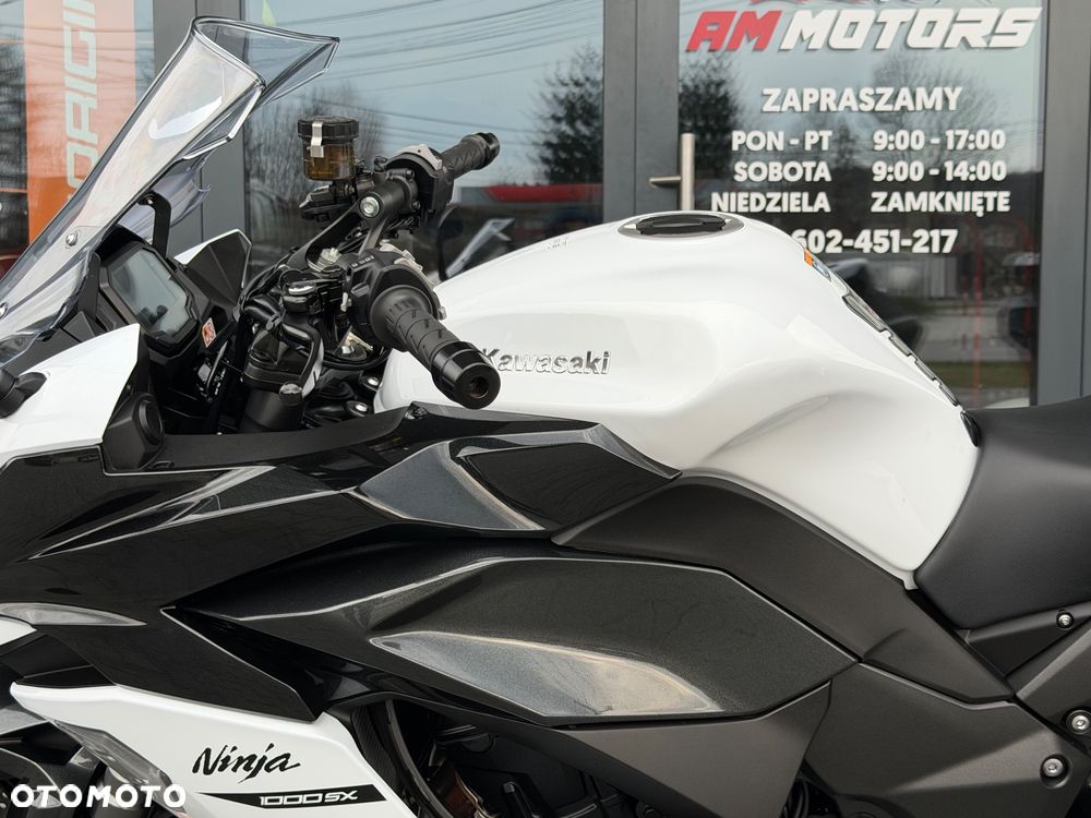 Kawasaki Ninja 1000 SX - 36