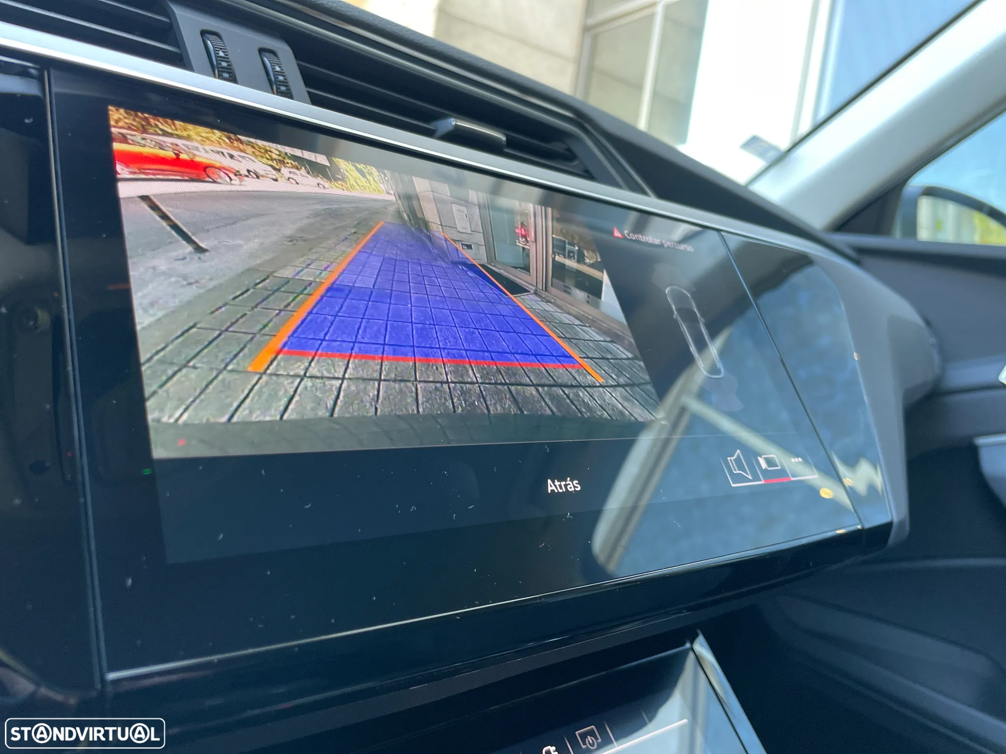 Audi Q8 e-Tron 55 quattro Advanced - 25