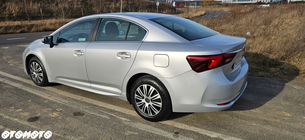 Toyota Avensis 1.8 Active - 4