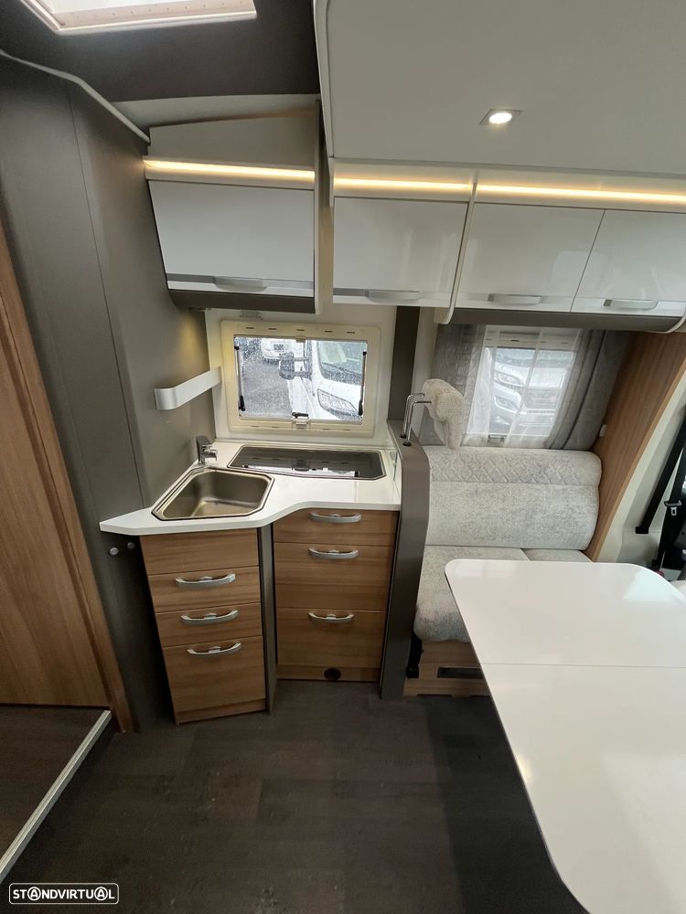 Adria Matrix Axess 670 DC - 36