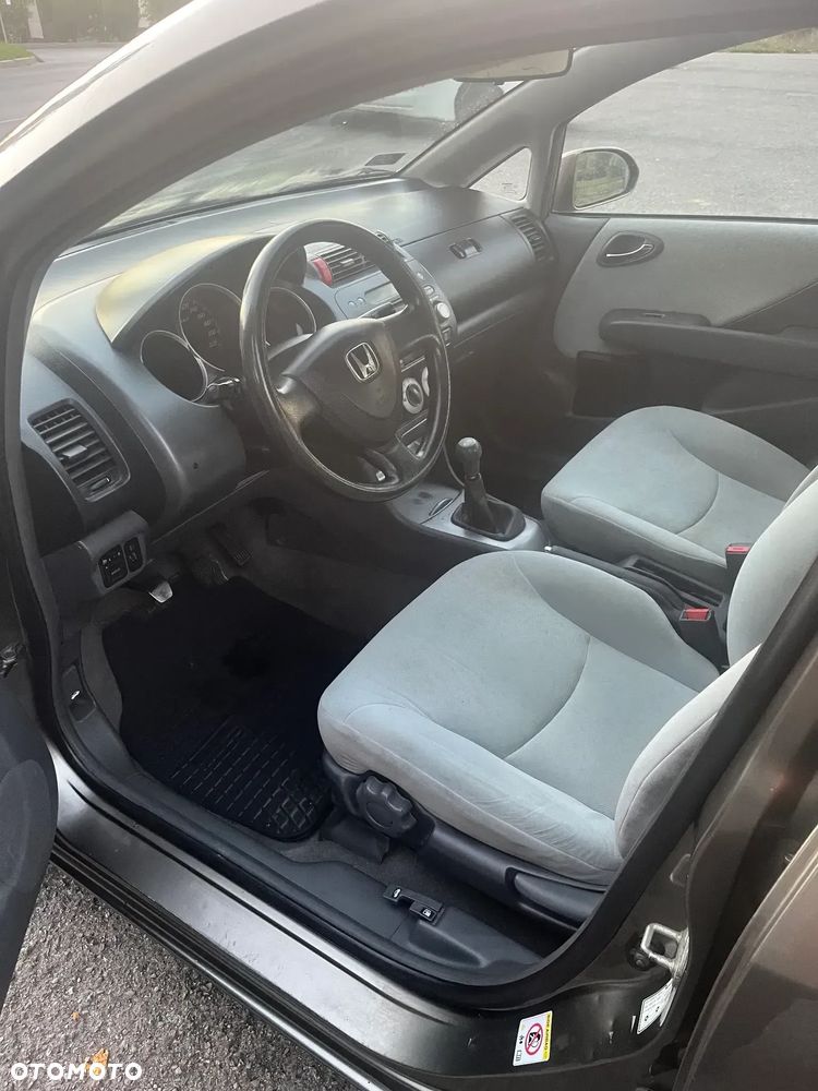 Honda City 1.4 Comfort - 8