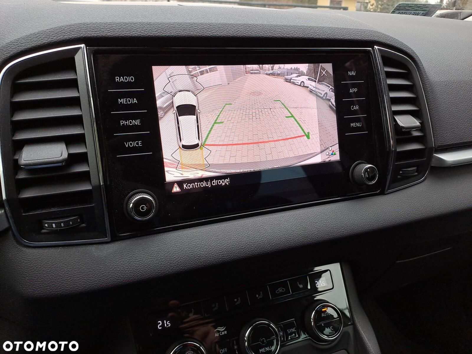 Skoda Karoq 1.5 TSI ACT 4x2 Style DSG - 22