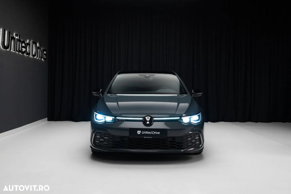 Volkswagen Golf 2.0 TSI DSG GTI - 2