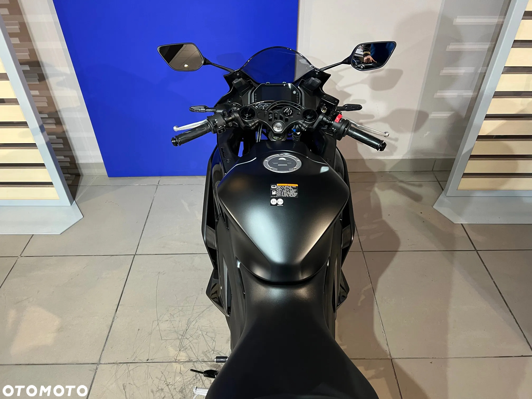 Yamaha R3 - 6