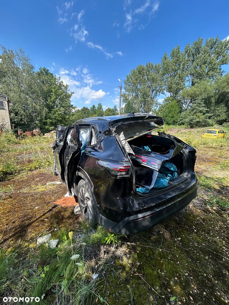 Volkswagen Tiguan - 1