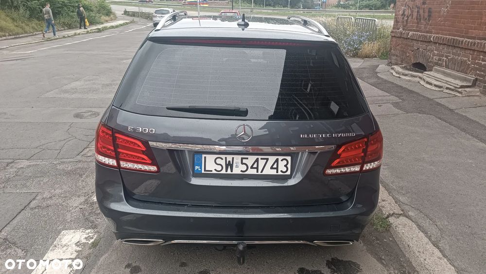 Mercedes-Benz Klasa E 300 BlueTec Hybrid - 5