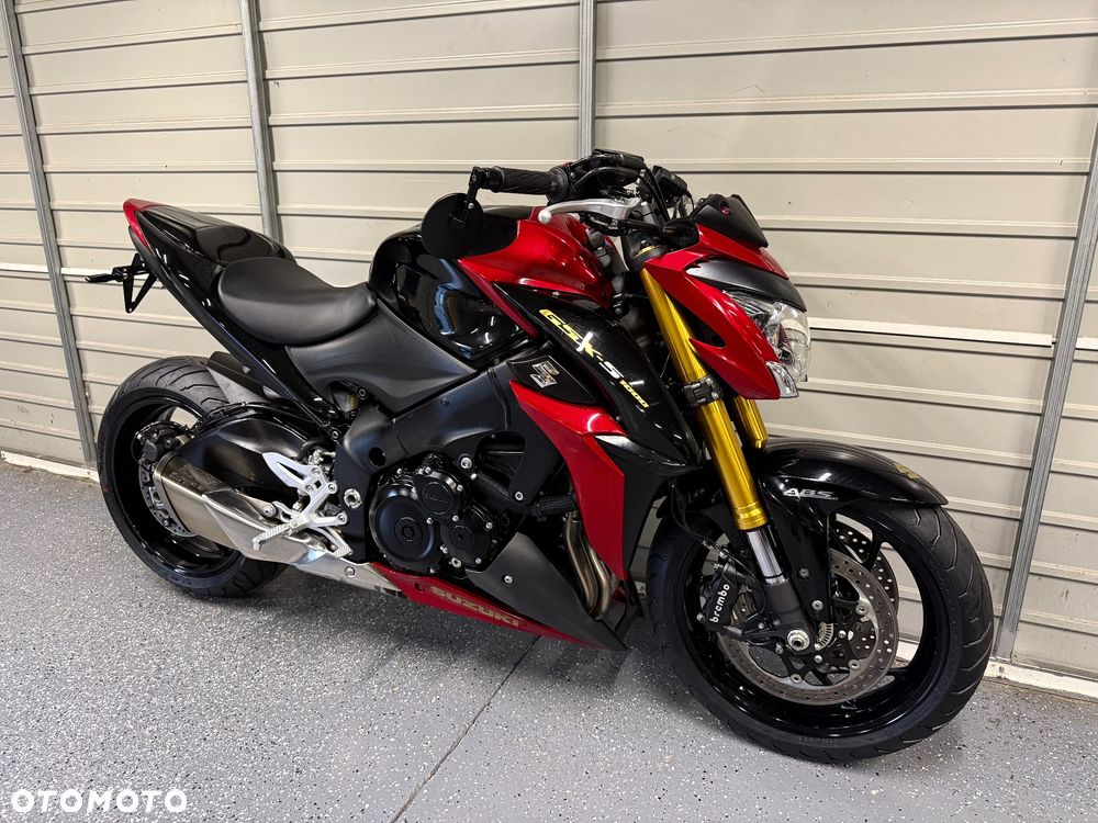 Suzuki GSX - 1