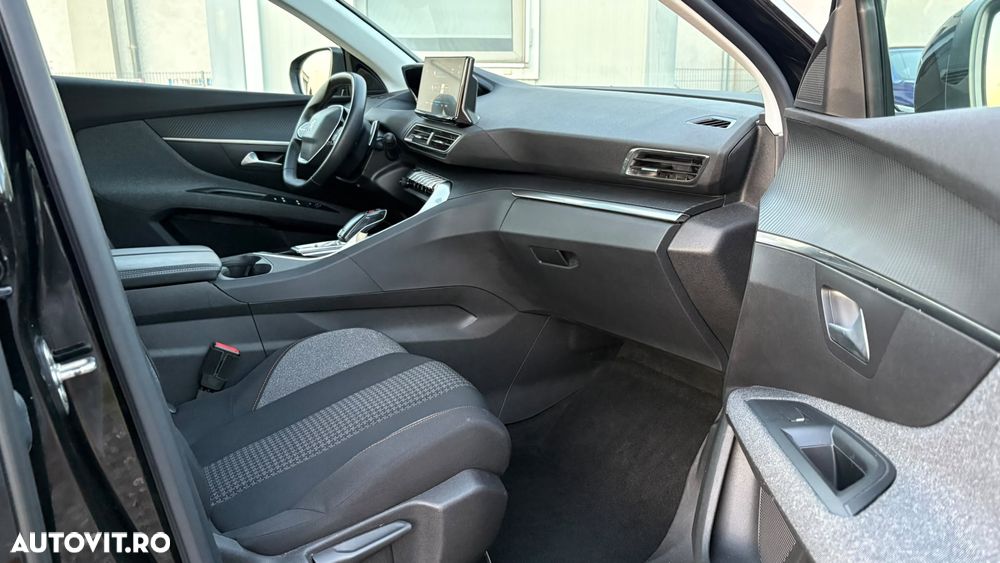 Peugeot 5008 - 26