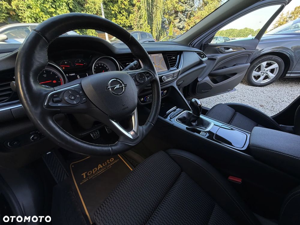 Opel Insignia - 19