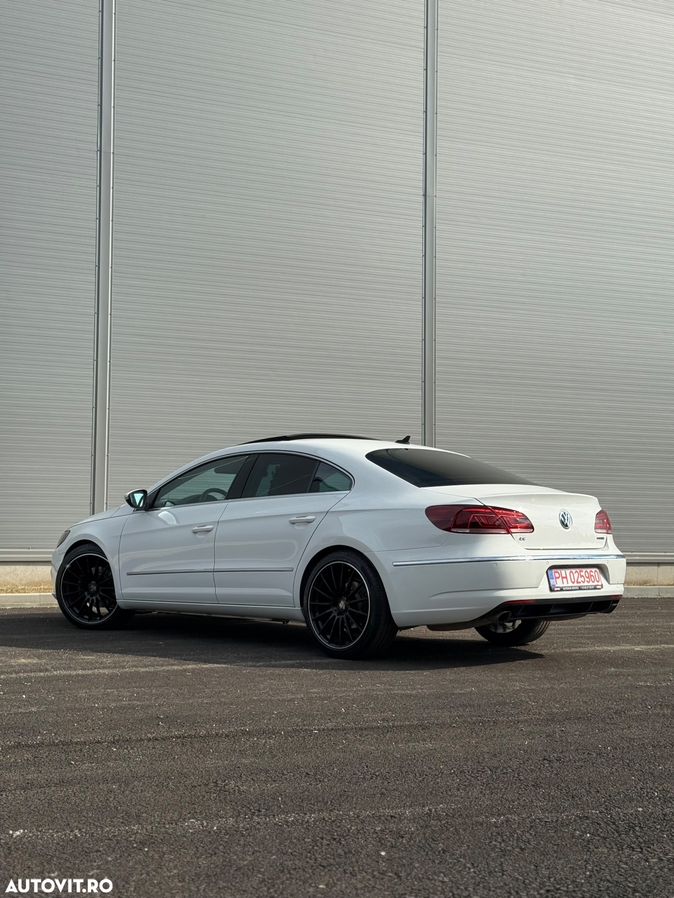 Volkswagen Passat CC 2.0 TDI 4Motion BlueMotion Technology DSG - 17