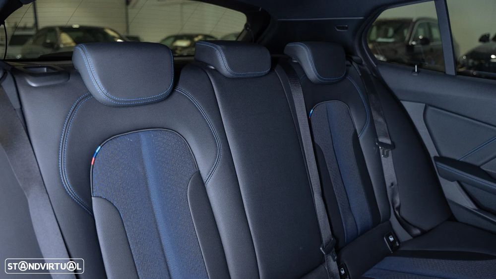 BMW 116 d Pack Desportivo M Auto - 22