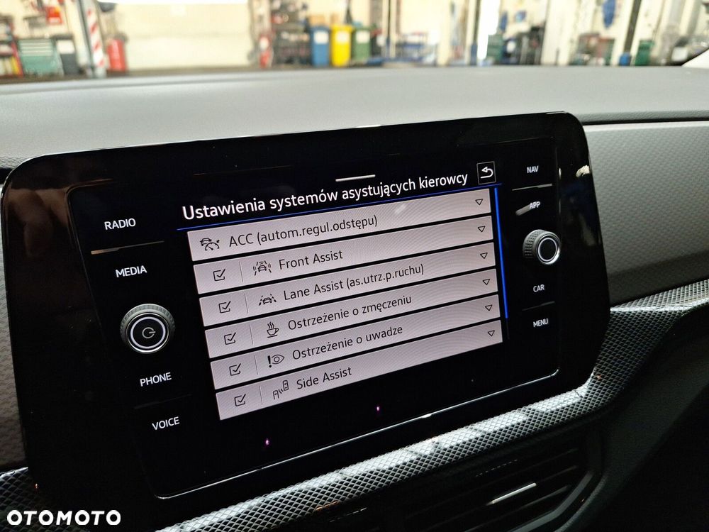 Volkswagen T-Cross - 29