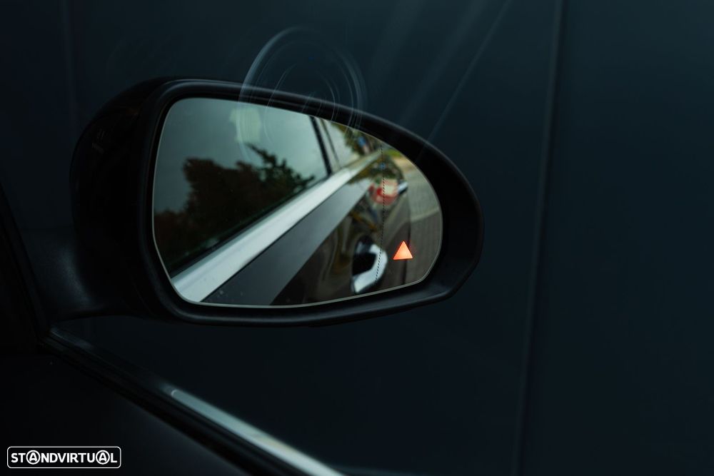 Mercedes-Benz C 300 e AMG Line - 29