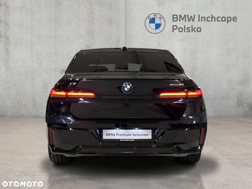 BMW i7 - 5