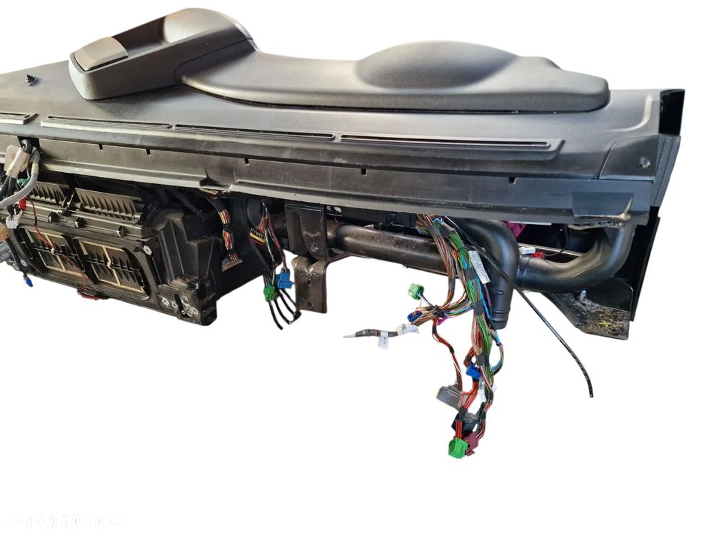 Konsola Deska Rozdzielcza Kokpit Iveco S-WAY - 8