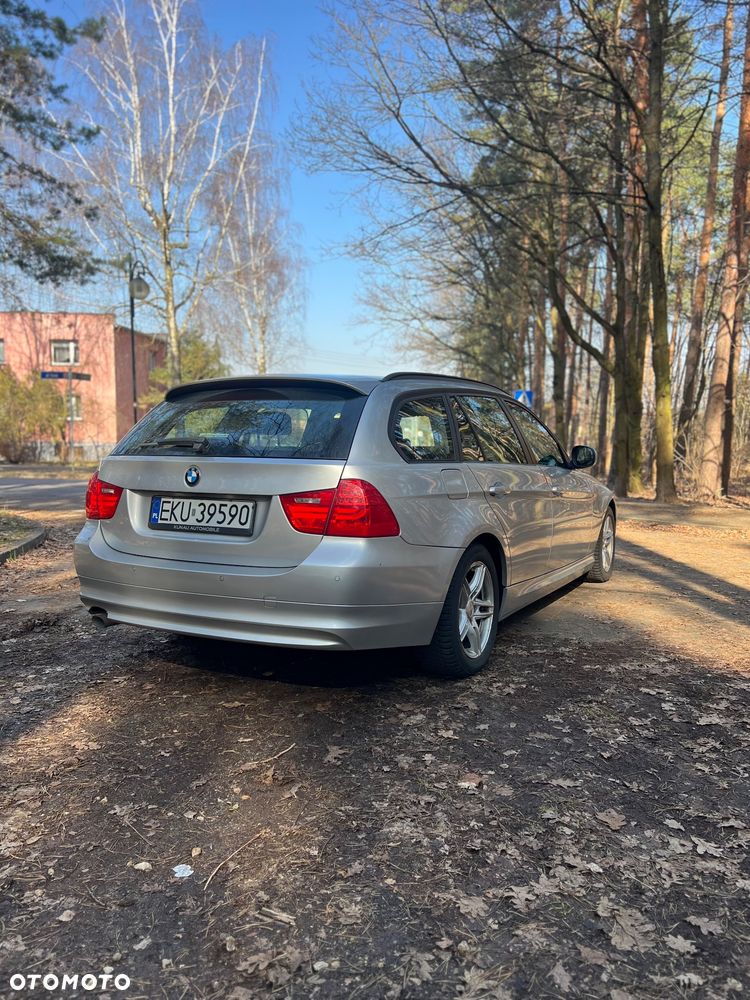 BMW Seria 3 318d DPF - 5