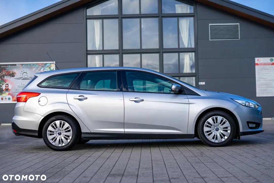 Ford Focus Turnier 1.5 EcoBoost Start-Stopp-System ACTIVE - 3