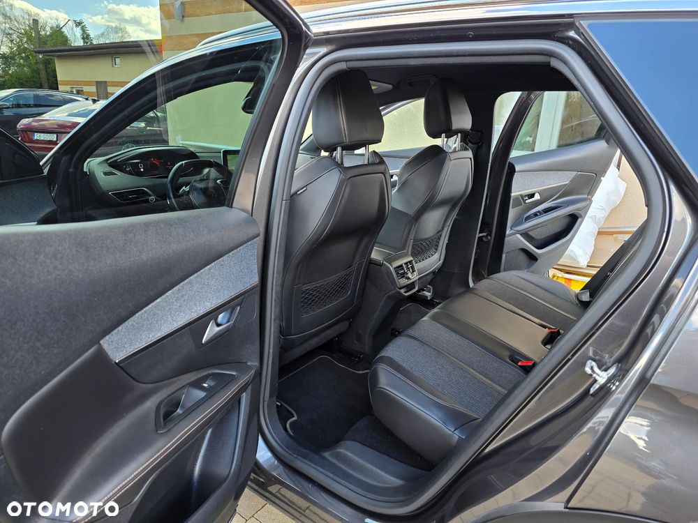 Peugeot 3008 BlueHDi 130 Stop & Start EAT8 GT - 28