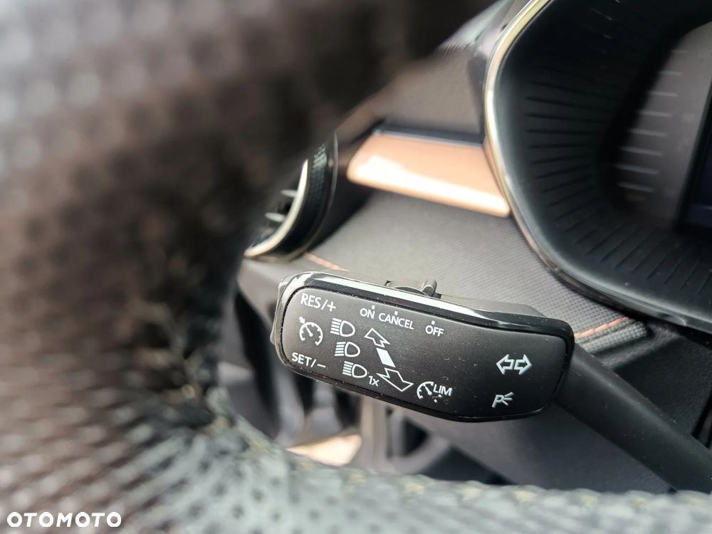 Skoda Fabia 1.0 TSI Style Color - 16