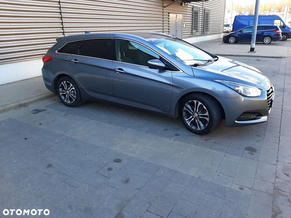 Hyundai i40 Kombi blue 1.7 CRDi DCT Trend - 14
