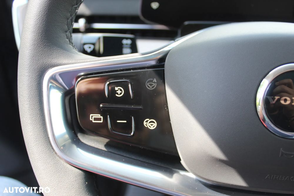 Volvo EX90 - 12