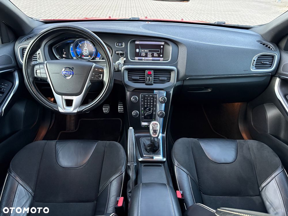 Volvo V40 - 16