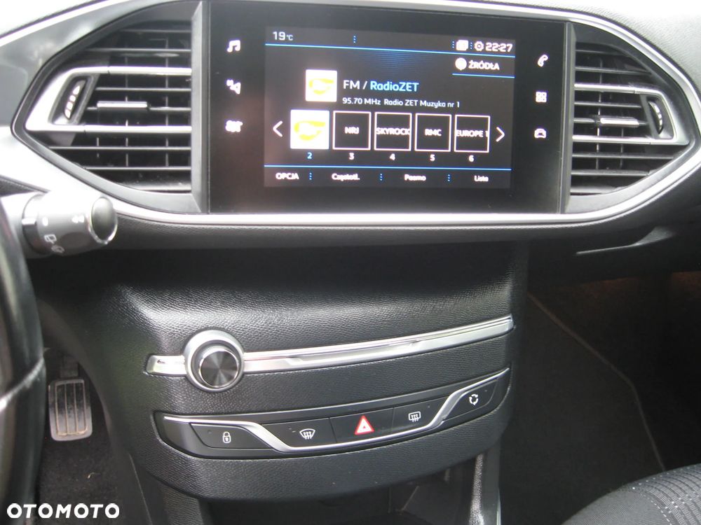 Peugeot 308 PureTech 130 GPF EAT8 Stop & Start Active - 13