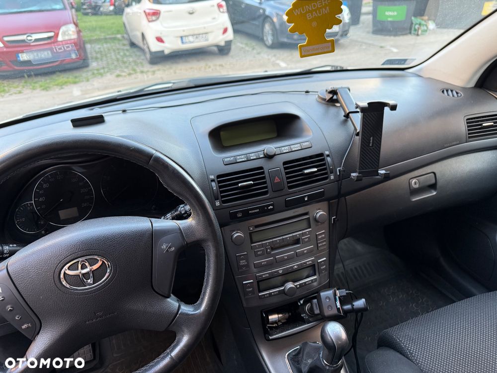 Toyota Avensis 1.8 VVT-i Sol - 23