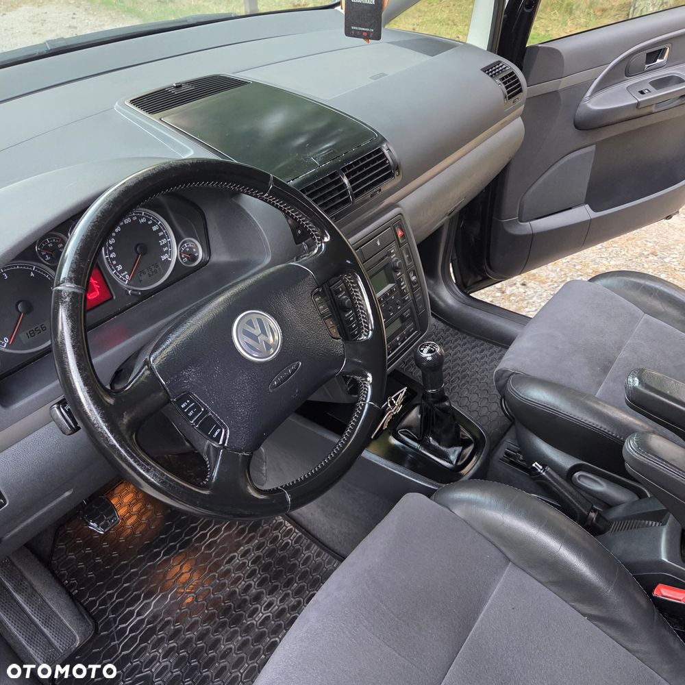Volkswagen Sharan 2.0 TDI Highline - 27