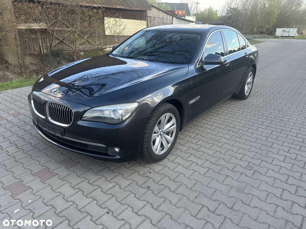 BMW Seria 7 740d - 2