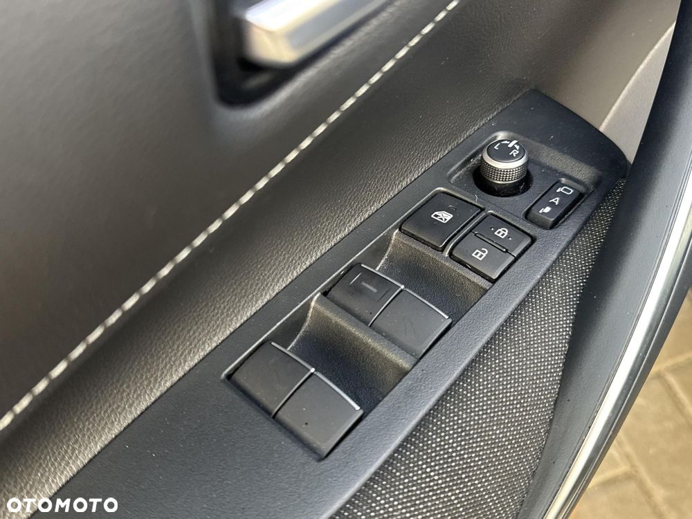 Toyota Corolla 1.8 Hybrid Comfort - 19