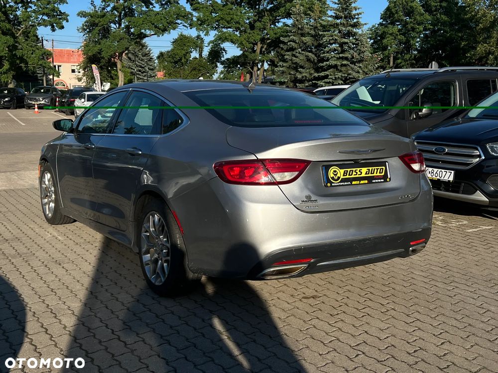 Chrysler 200 - 6