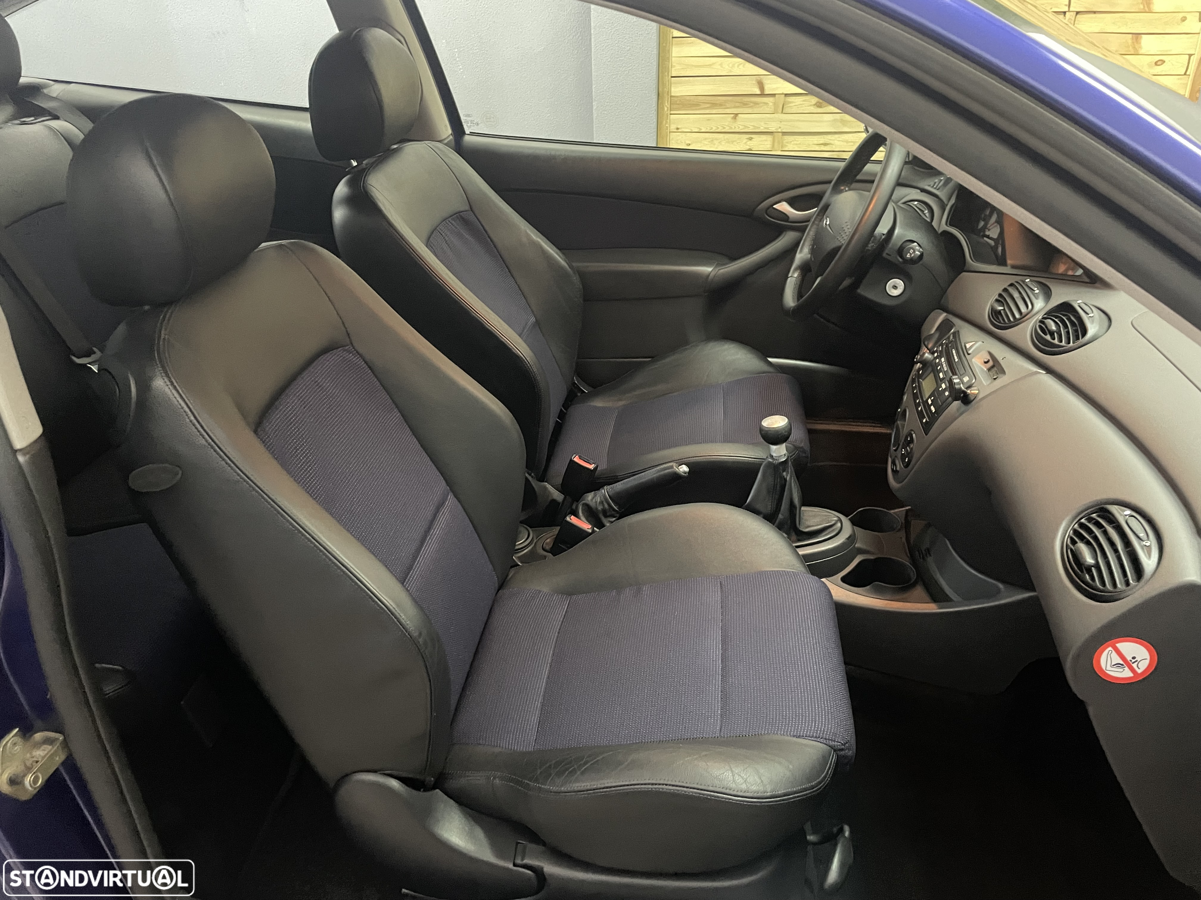 Ford Focus 2.0 ST 170 - 18