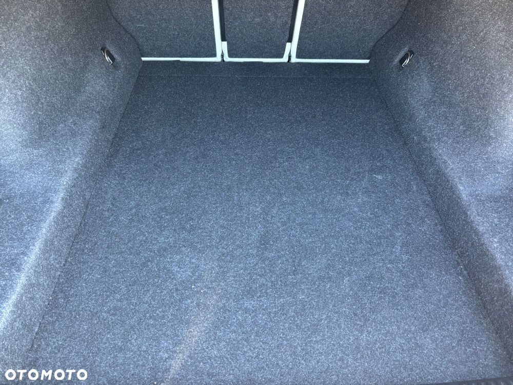 BMW Seria 5 520d xDrive - 29