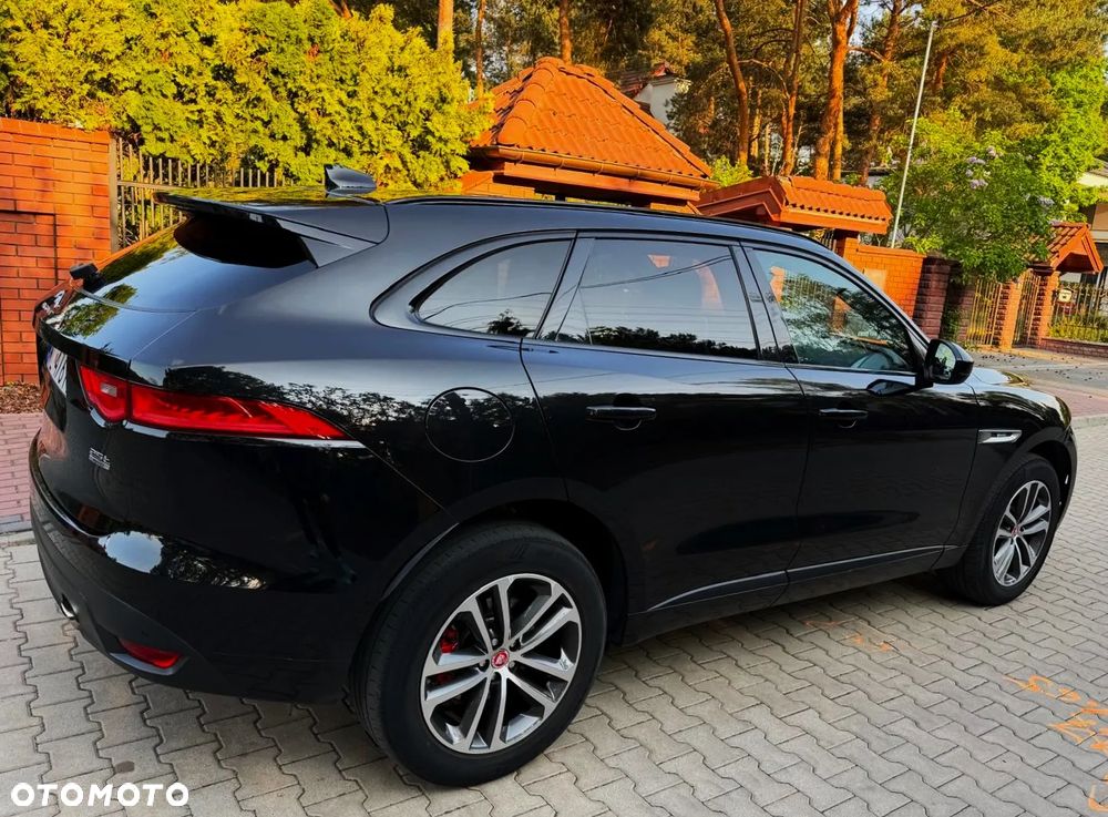 Jaguar F-Pace 2.0 i4P AWD R-Sport - 19