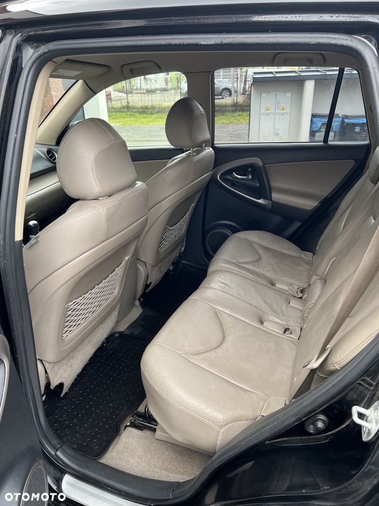 Toyota RAV4 2.2 D-4D Sol 180 - 14