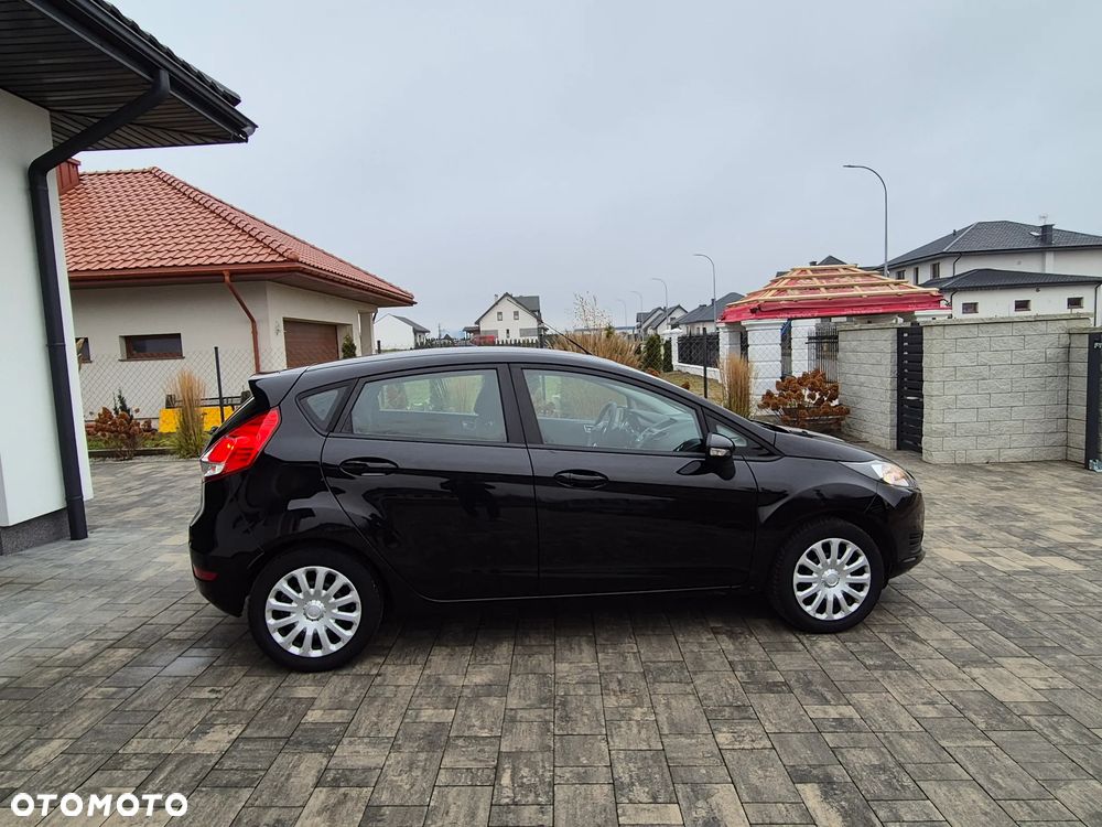 Ford Fiesta 1.25 Titanium - 33