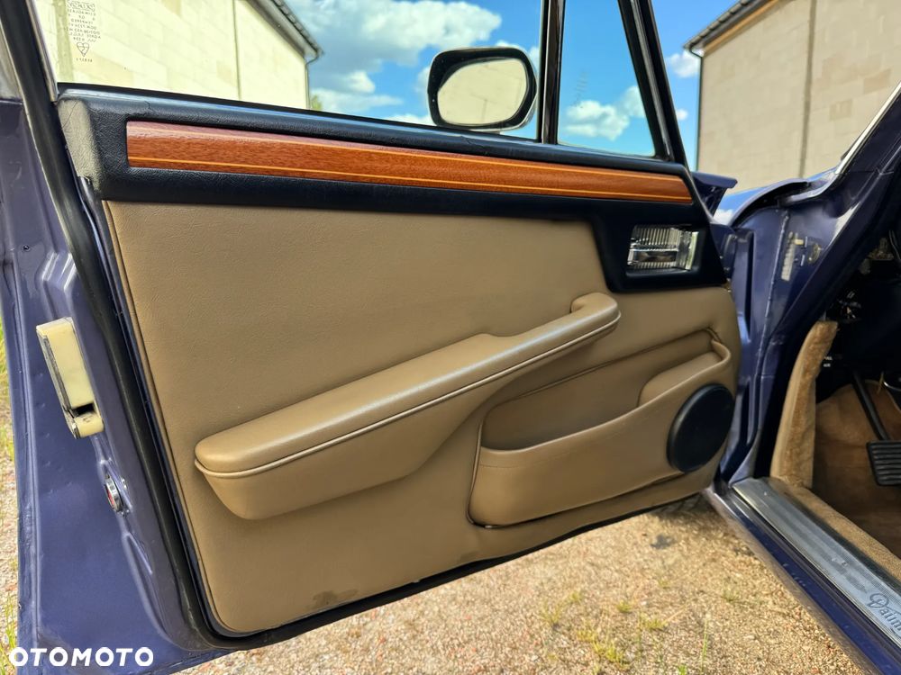 Jaguar XJ - 22