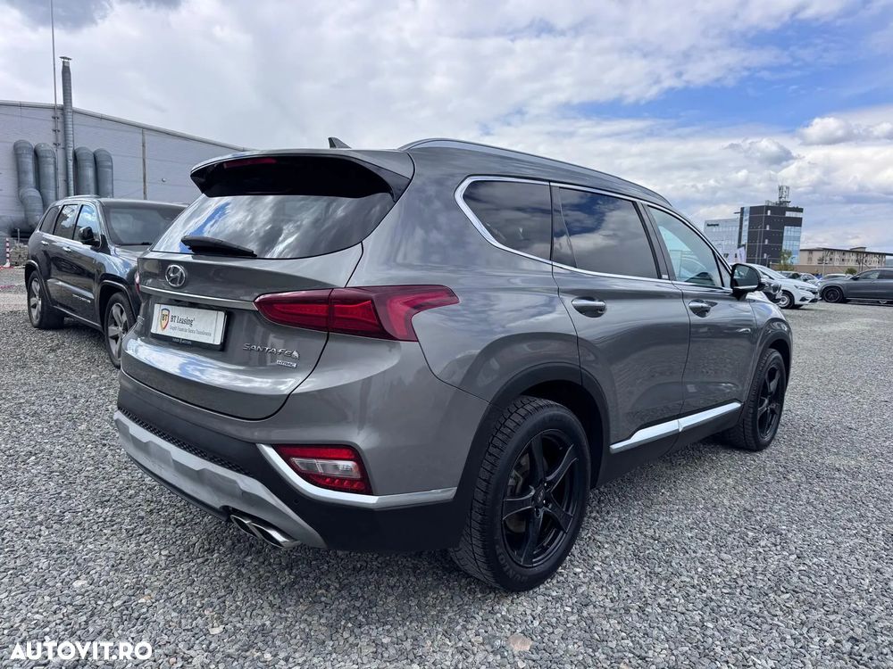 Hyundai Santa Fe 2.2 CRDi 4WD 8AT Luxury - 4