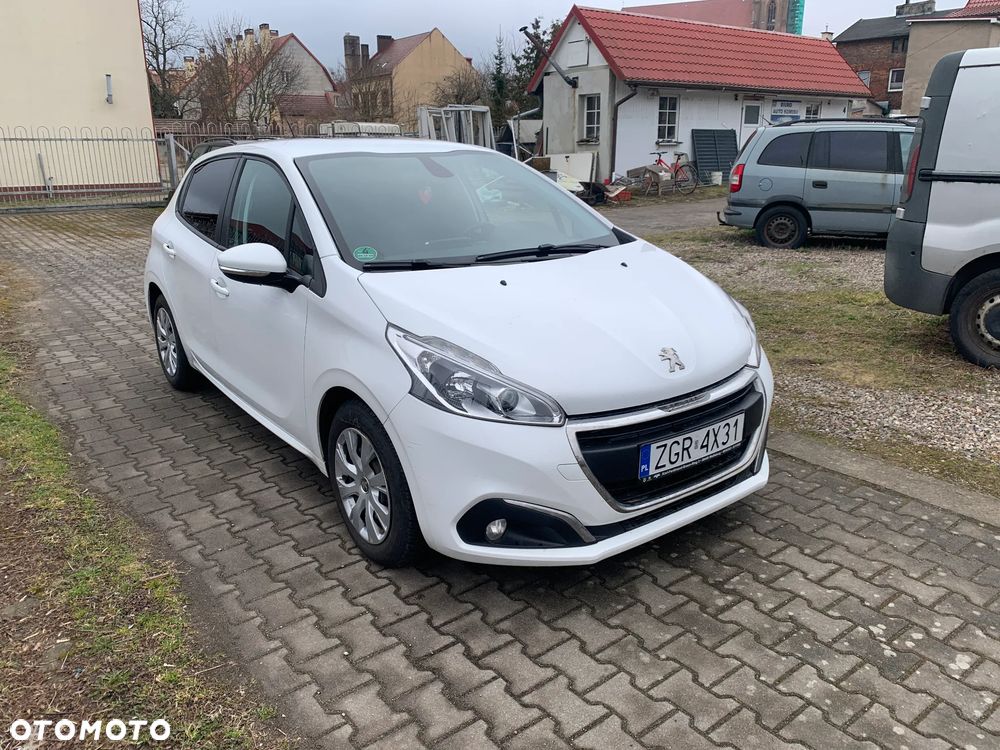 Peugeot 208 - 9