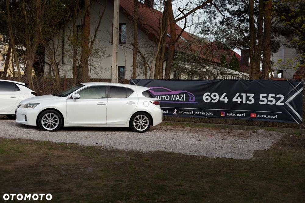 Lexus CT - 1