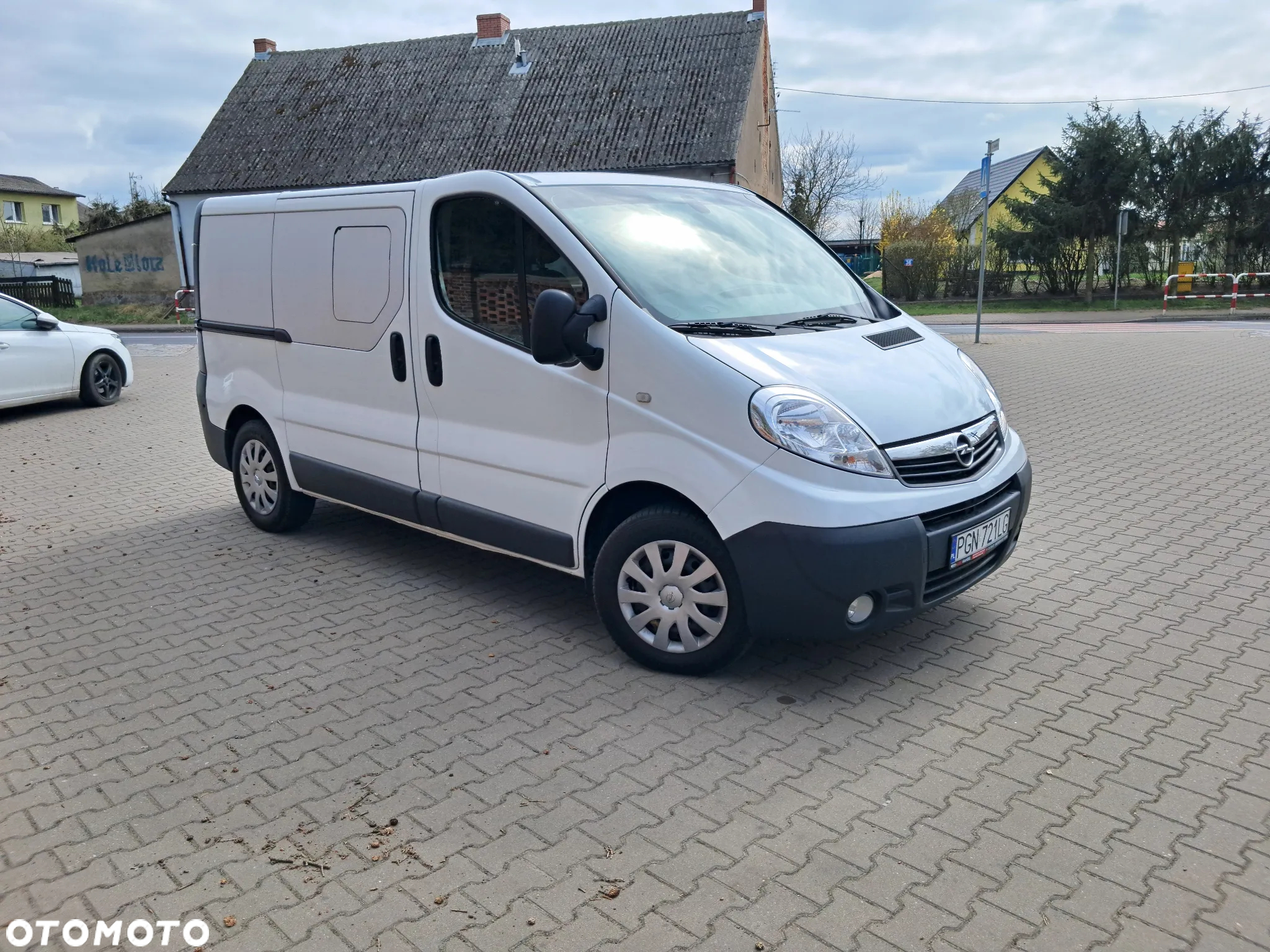 Opel Vivaro - 13