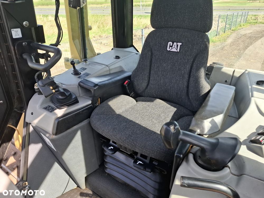Caterpillar D6N LGP system 3d - 10