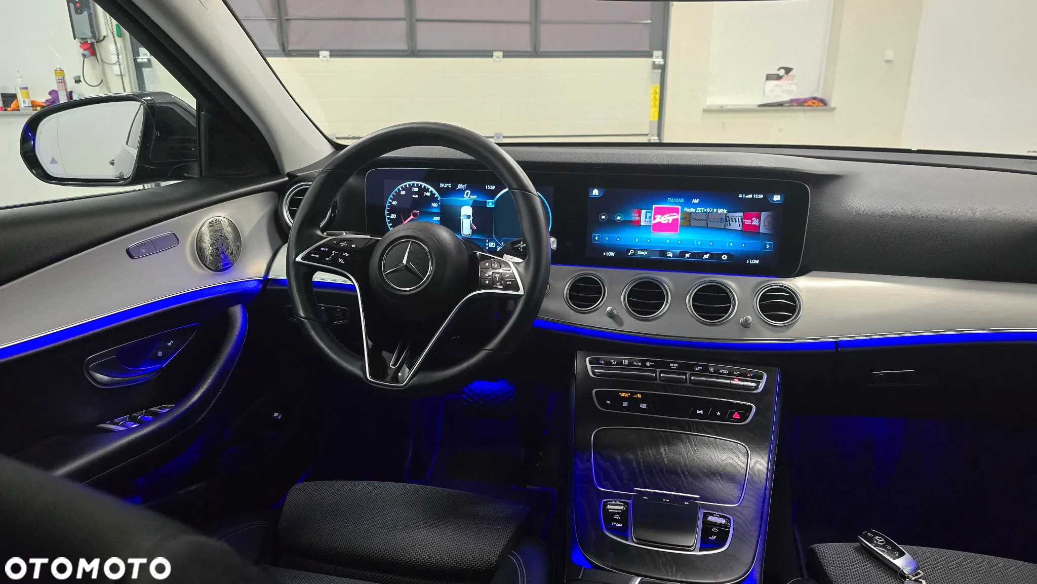 Mercedes-Benz Klasa E 300 de 4Matic T 9G-TRONIC Exclusive - 6