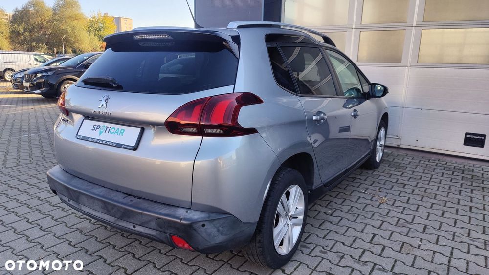 Peugeot 2008 1.2 Pure Tech GPF Style S&S EAT6 - 3