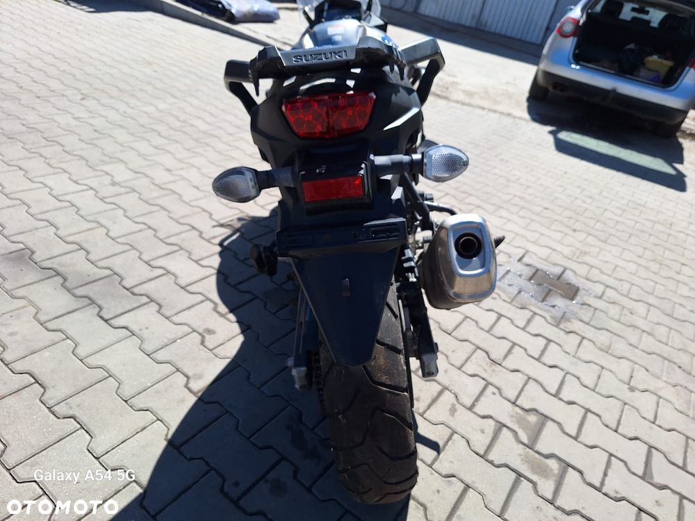 Suzuki V-STROM - 6